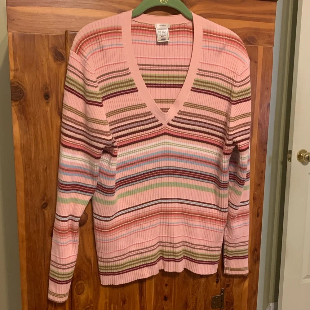 Old Navy Perfect Fit Sweater - Picture 4 of 6